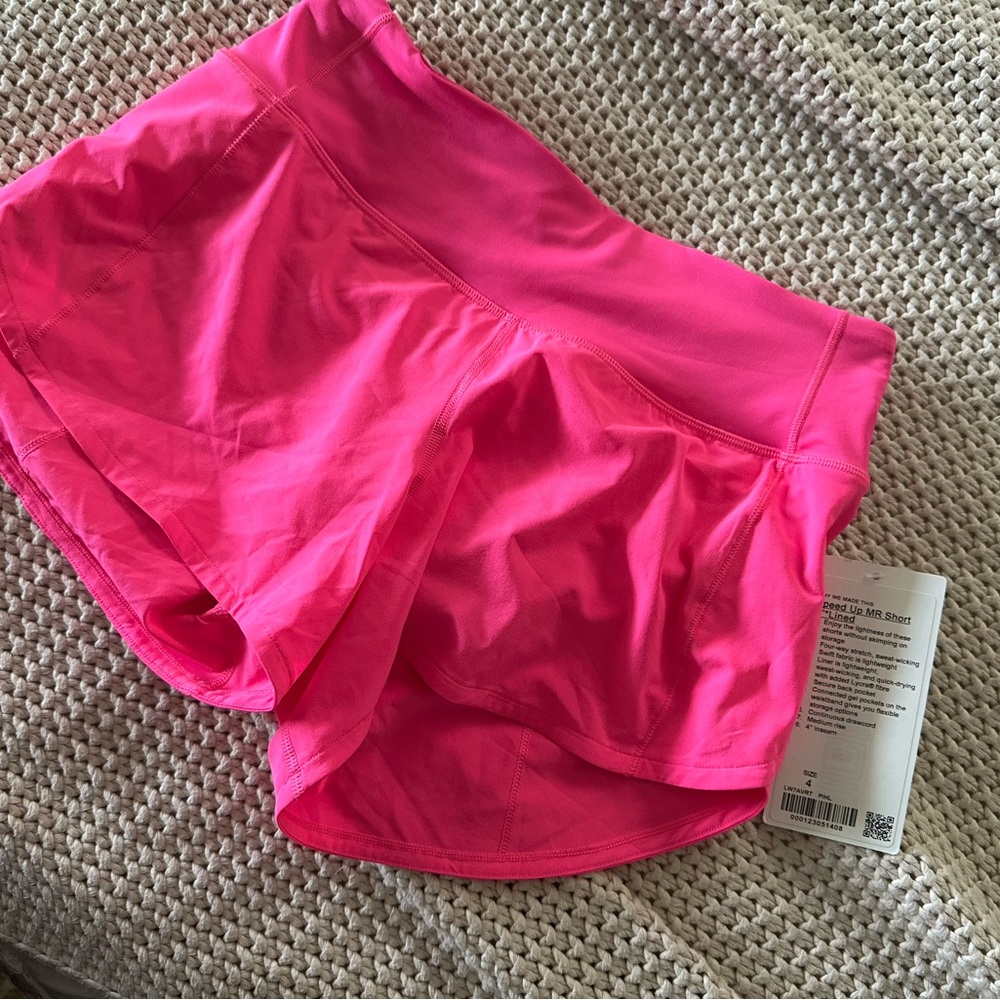 Pink highlight Lululemon Speed up MR shorts
